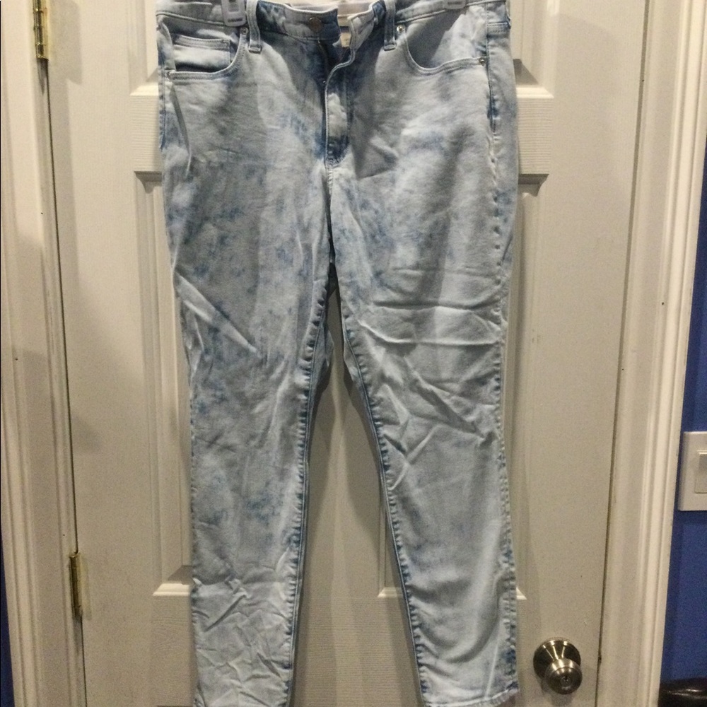 Universal Threads Jeans